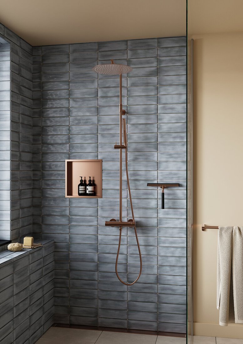 Shower wiper with bracket and long handle (1020 mm) brushed copper